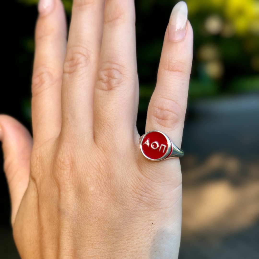 Alpha Omicron Pi Round Signet Ring in AOII Cardinal | mazi + zo sorority jewelry